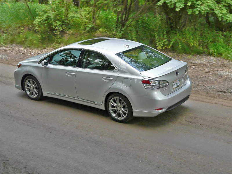 Illustration for article titled 2010 Lexus HS 250h: First Drive